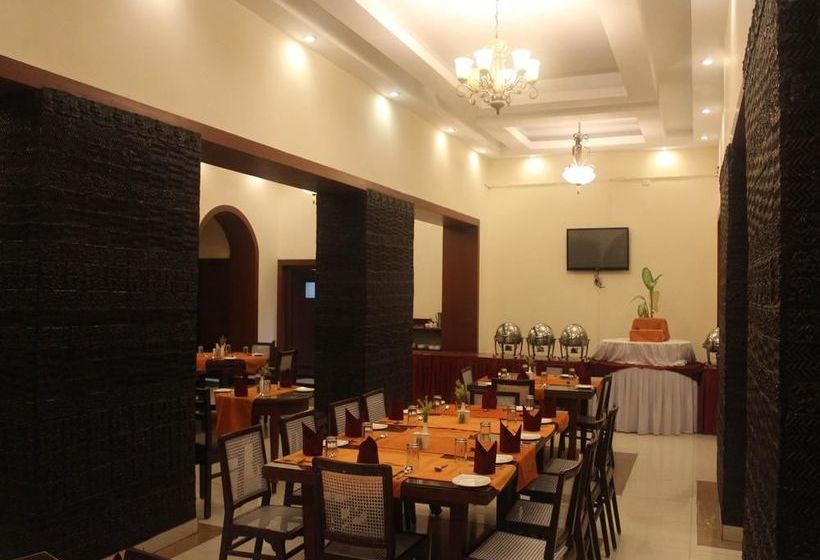 Hotel Oyo Premium The Waves 17