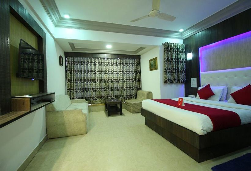 Hotel Oyo Rooms Gurdwara Sg Highway 2 11