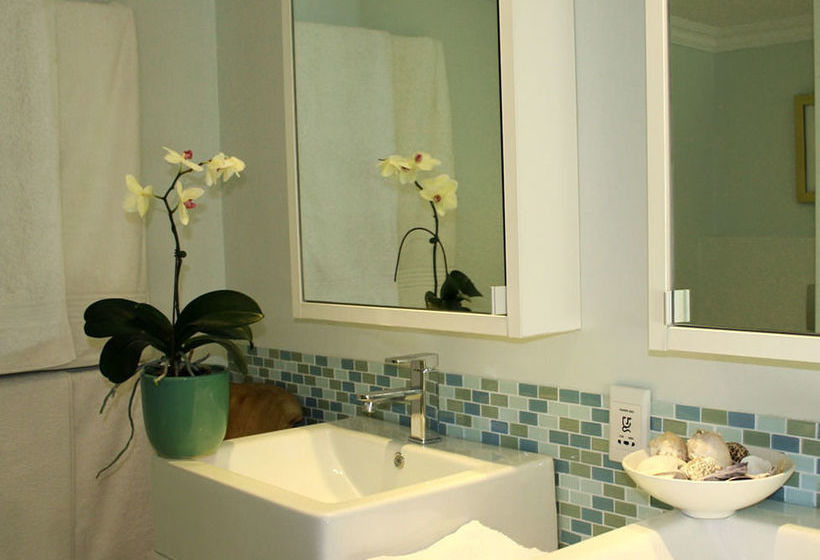 Bed and Breakfast Watercolours House 20