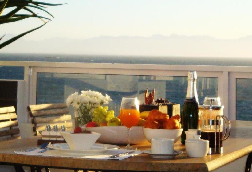 Bed and Breakfast Watercolours House 5