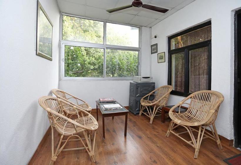 Hotel Oyo Rooms Heritage Villa Sector 40 Noida 8