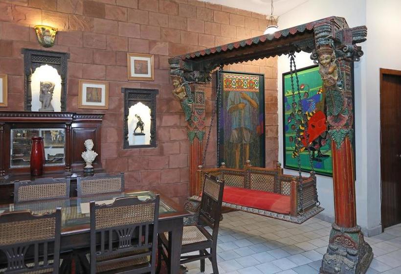 Hotel Oyo Rooms Heritage Villa Sector 40 Noida 9