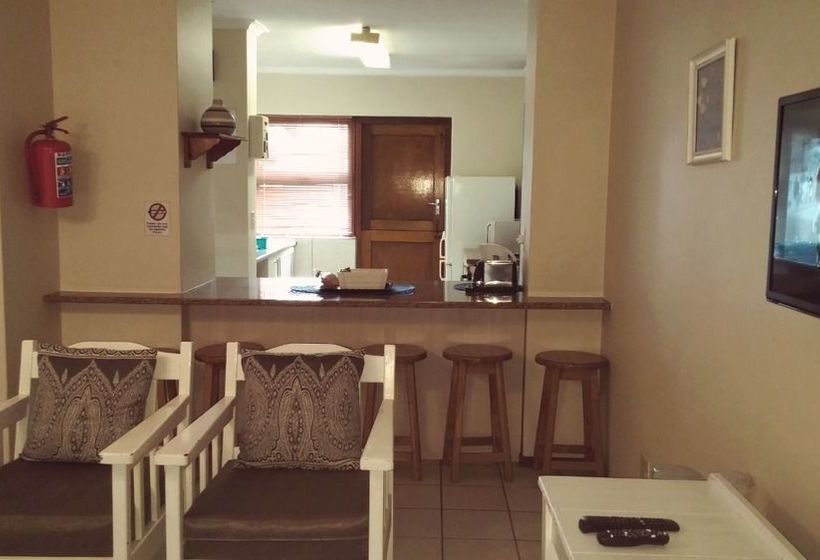 Smithland Guest Apartments 11