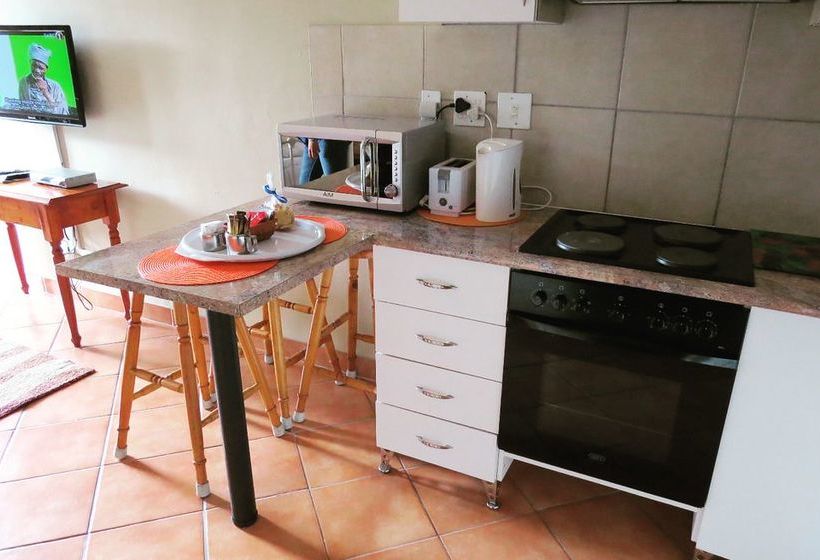 Smithland Guest Apartments 17