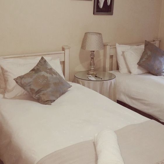 Smithland Guest Apartments 8