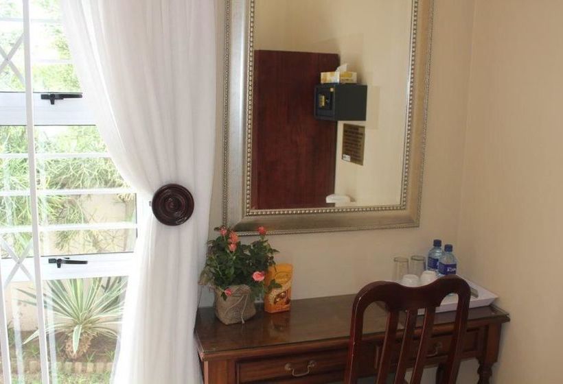 Bed and Breakfast Chartwell Guest House 18