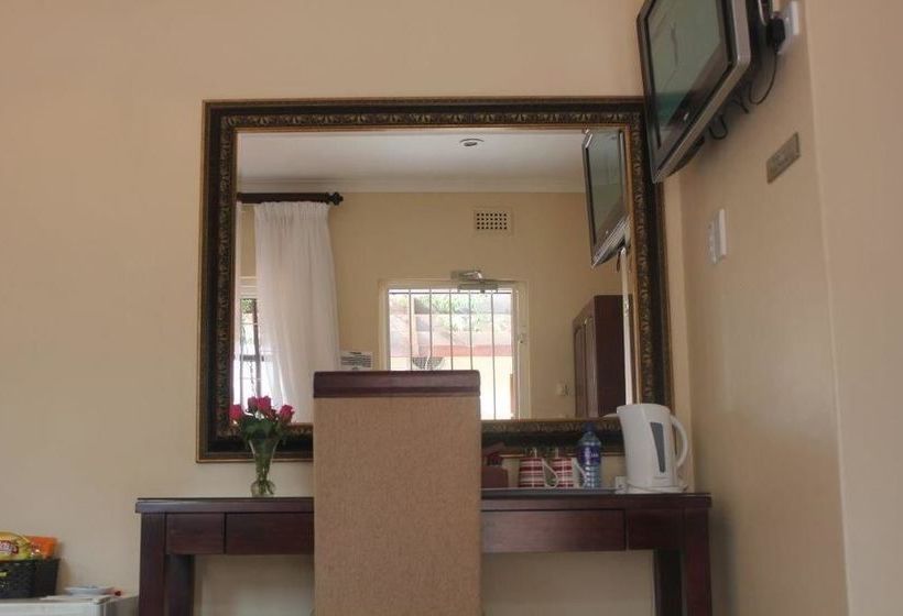 Bed and Breakfast Chartwell Guest House 19