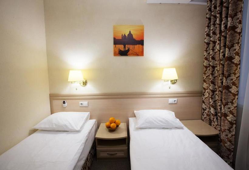 Orange Hotel On Komsomolskaya 8