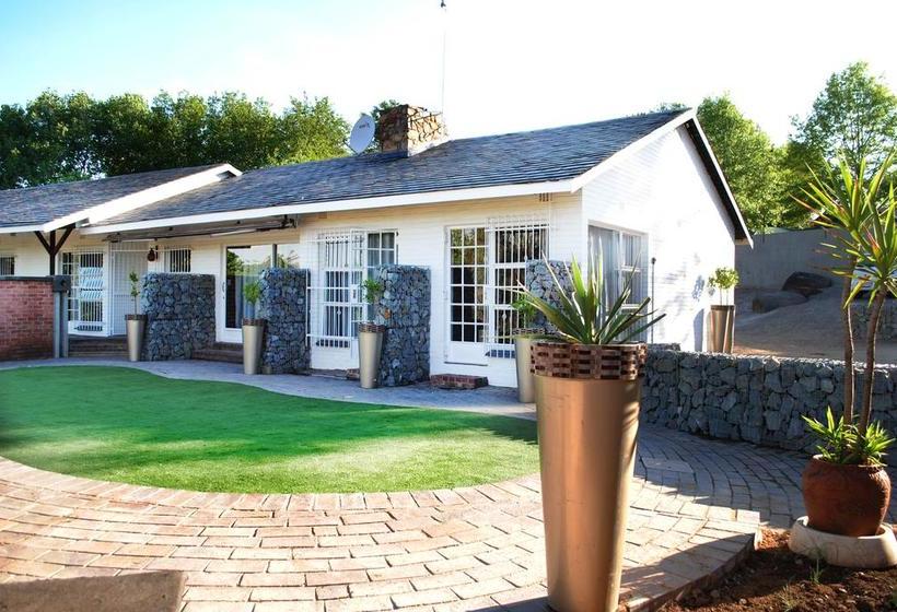 Bed and Breakfast Bandb Sandton 13