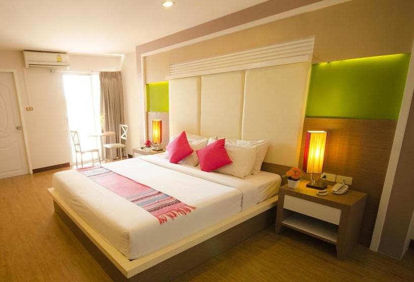 Hotel Charoenchit House 4