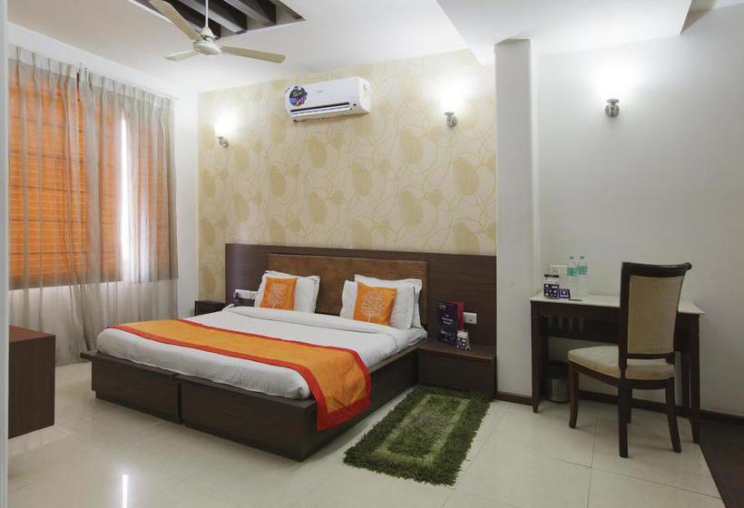 Hotel Oyo Premium Near Mega Mall 3