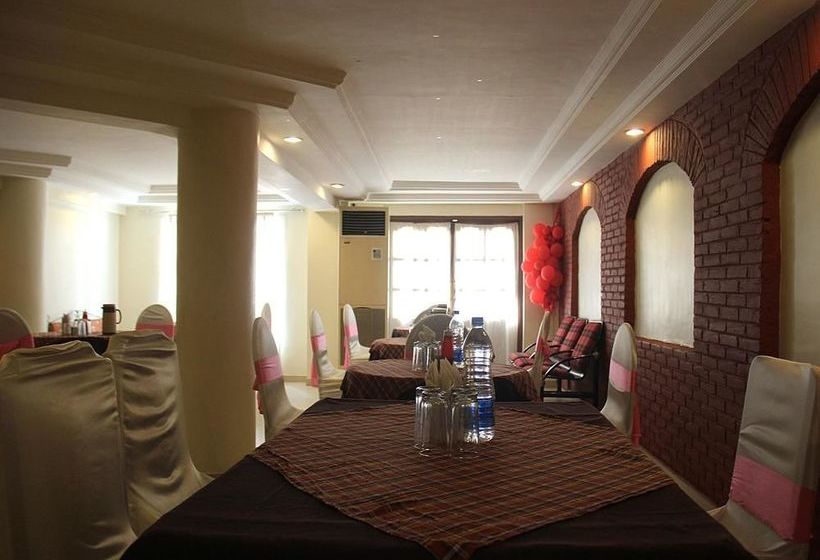 Hotel Oyo Rooms Unique Trade Center 20