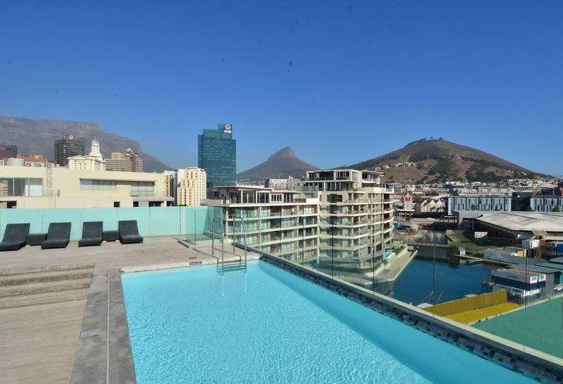 410 Harbour Bridge 11