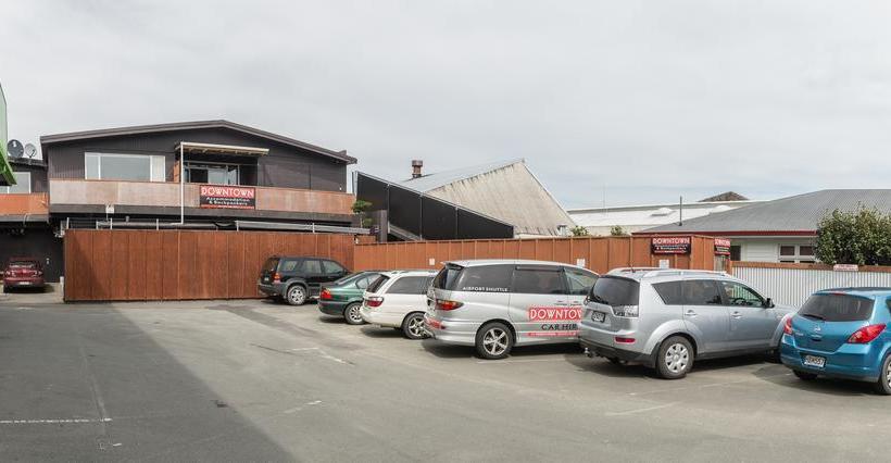 Hostel Downtown Backpackers 11