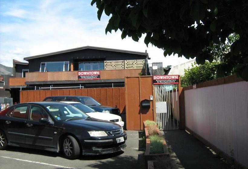 Hostel Downtown Backpackers 12