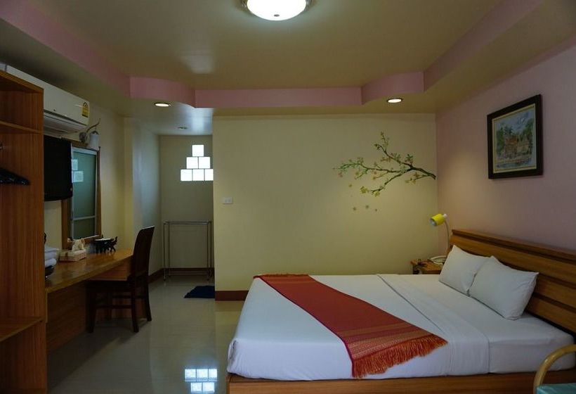 Hotel Kumkaew Tawon Palace 12