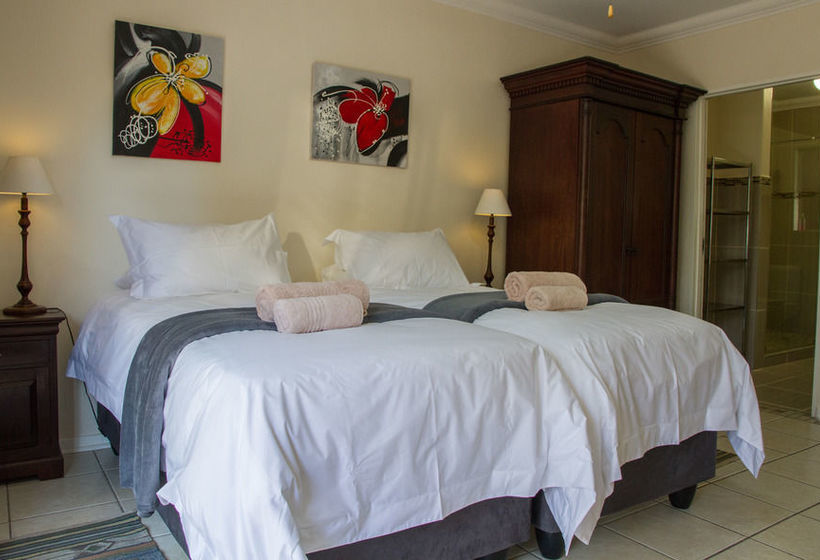 Sunshine Self Catering 18