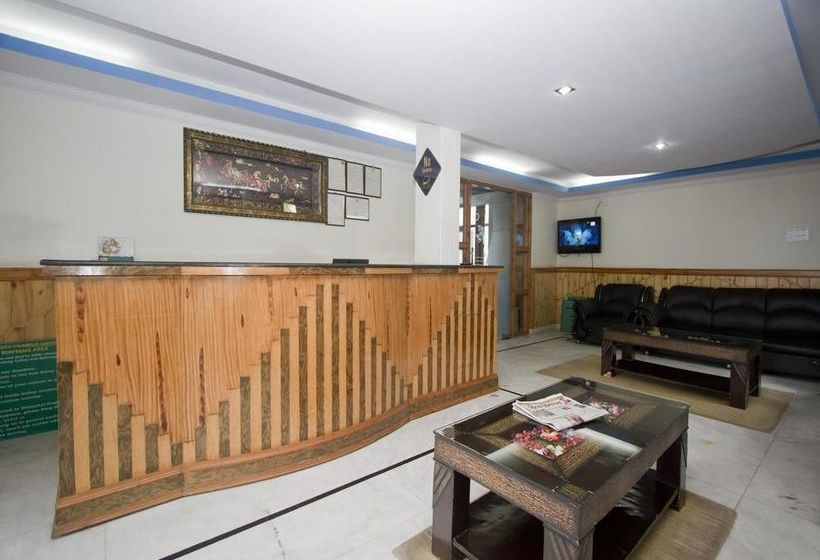 Hotel Oyo Premium Star Prini 10