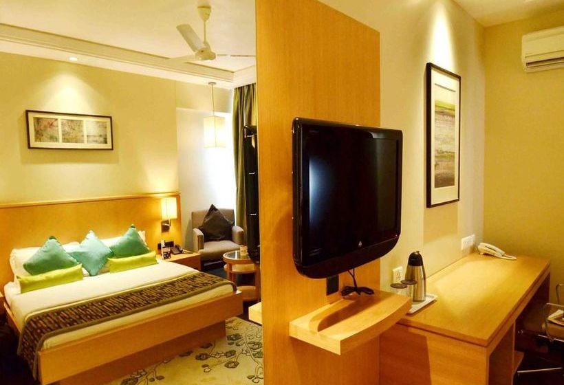 Hotel Oyo Premium Behind High Court Indore 20