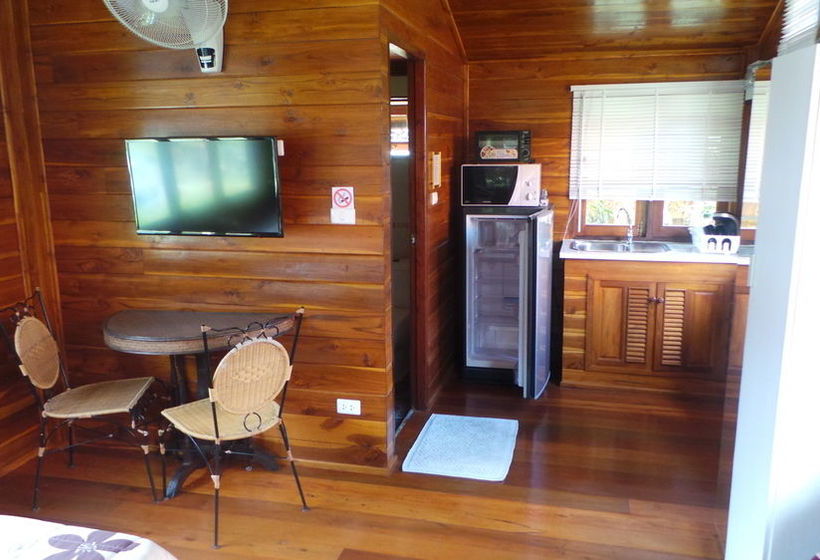 Hotel Golden Teak Resort Baan Sapparot 13