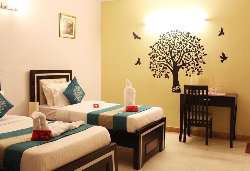 Hotel Oyo Flagship Noida Golf Course 12