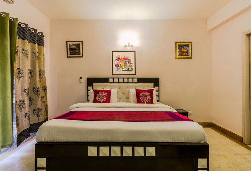 Hotel Oyo Flagship Noida Golf Course 2