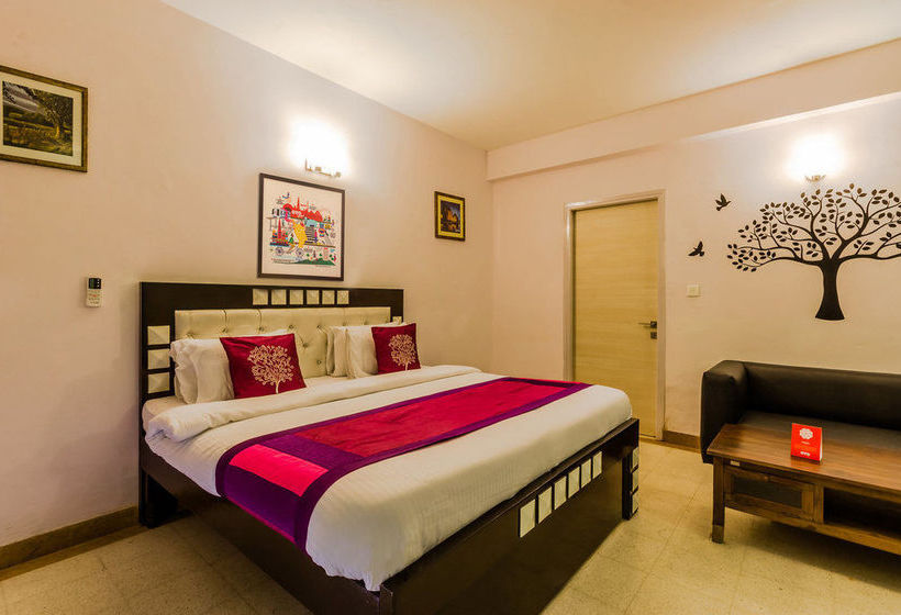 Hotel Oyo Flagship Noida Golf Course 3