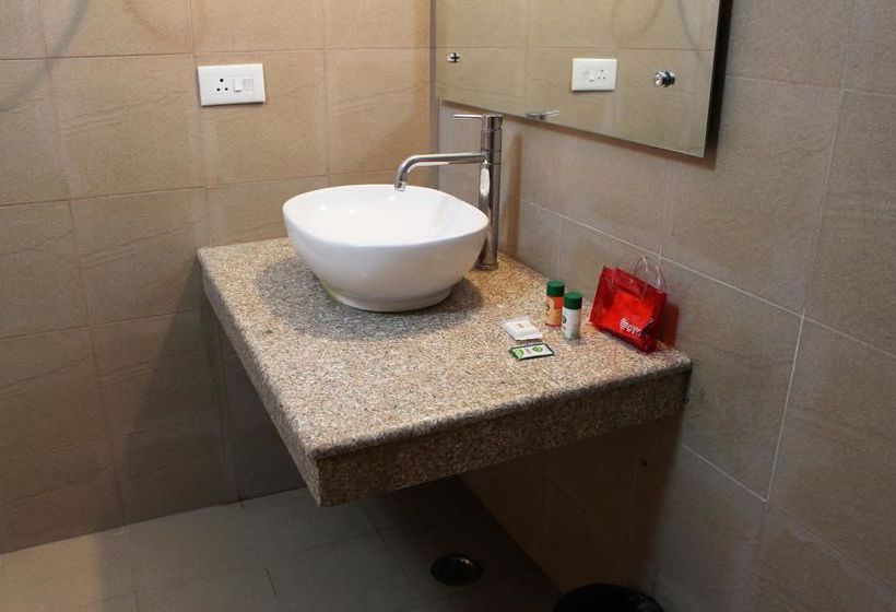 Hotel Oyo Flagship Noida Golf Course 7