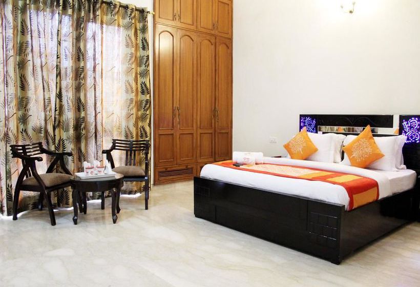 Hotel Oyo Rooms Noida Sector 43 16