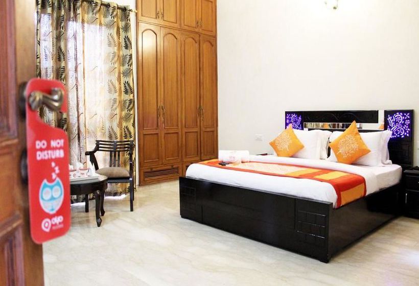 Hotel Oyo Rooms Noida Sector 43 8
