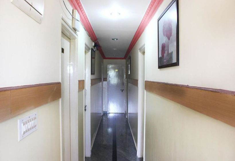 Hotel Oyo Rooms Bapuji Nagar 1