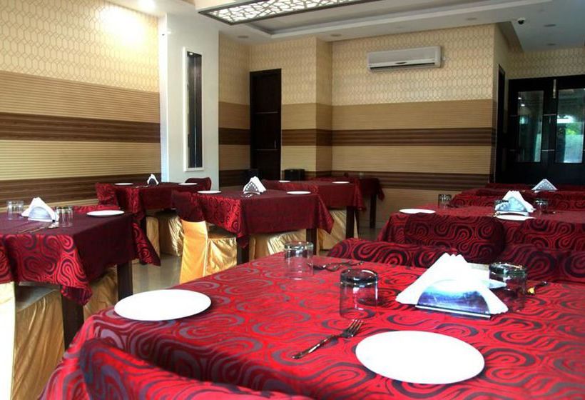 Hotel Oyo Rooms Vaishali Ghaziabad 1