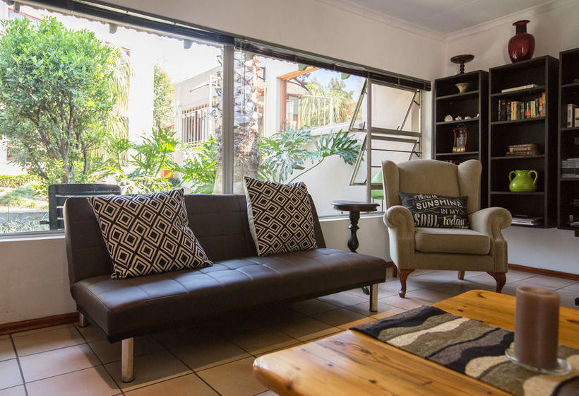 Moonflower Cottages 1