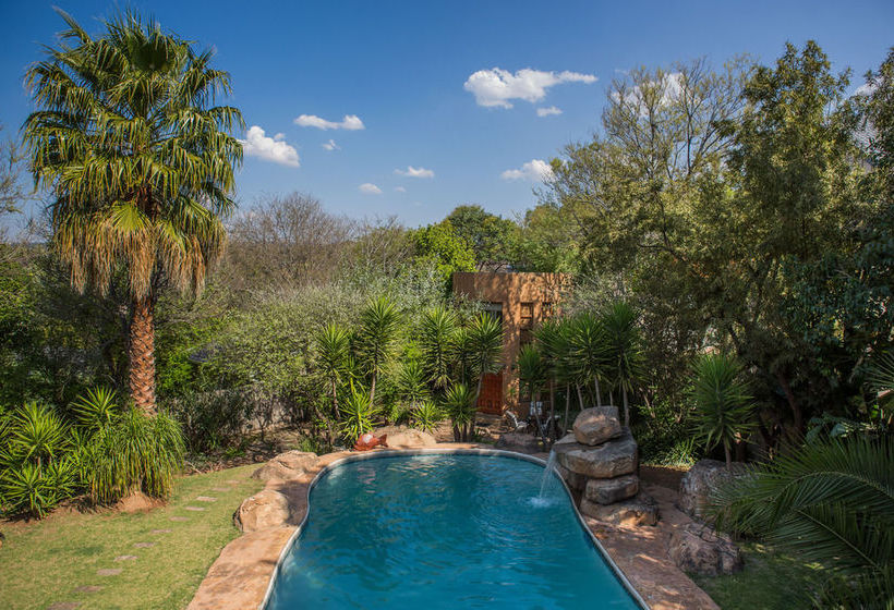 Moonflower Cottages 4