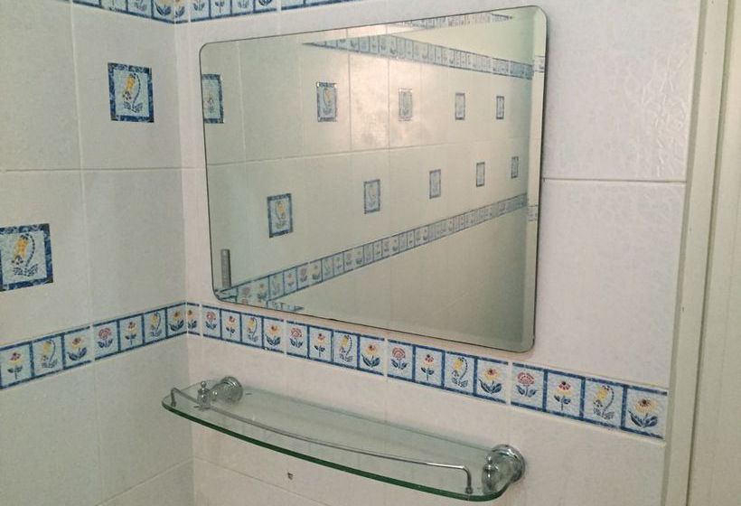 Red Boutique Hostel 1