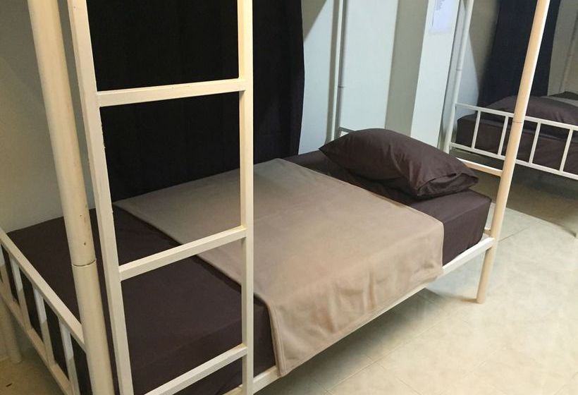 Red Boutique Hostel 14