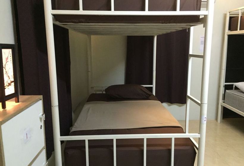 Red Boutique Hostel 8