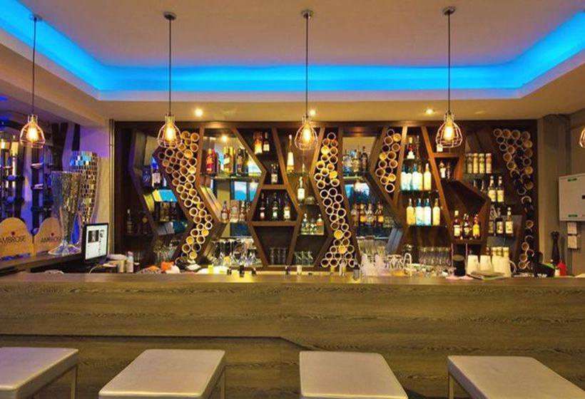 Hotel Dragon River Avenue 10