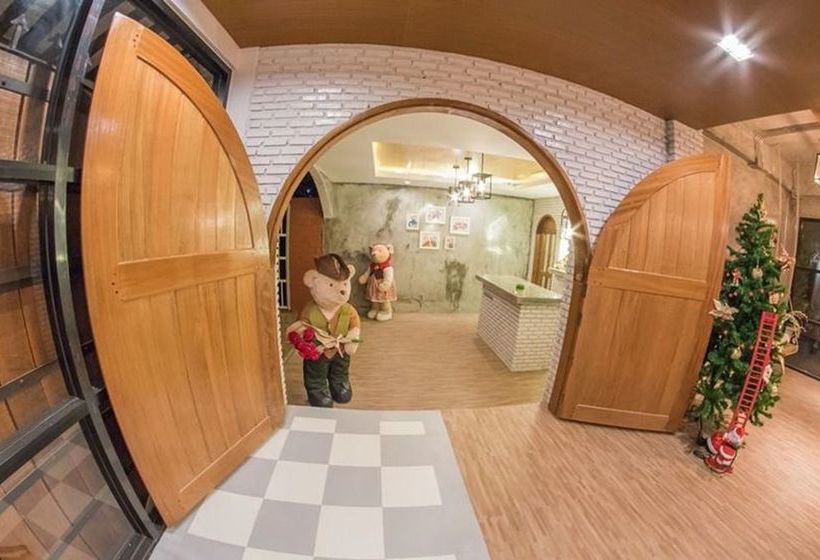 Hotel Empire Villa 1