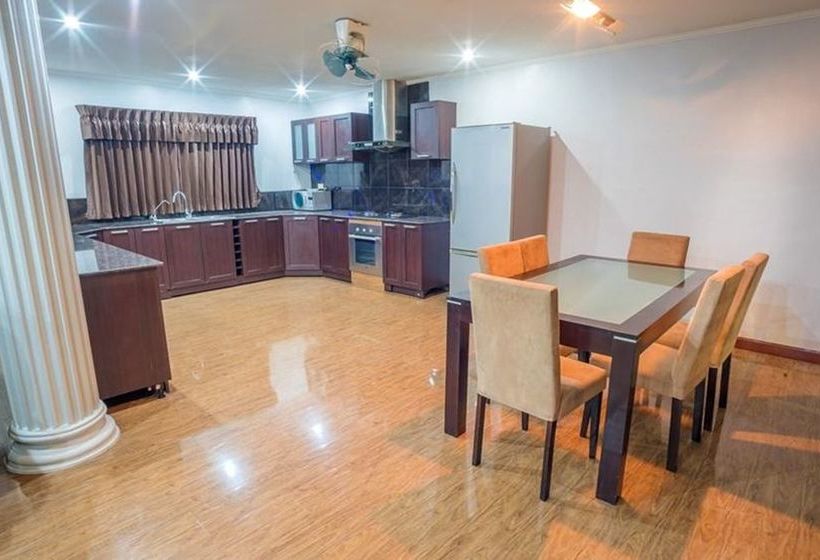 Hotel Empire Villa 9