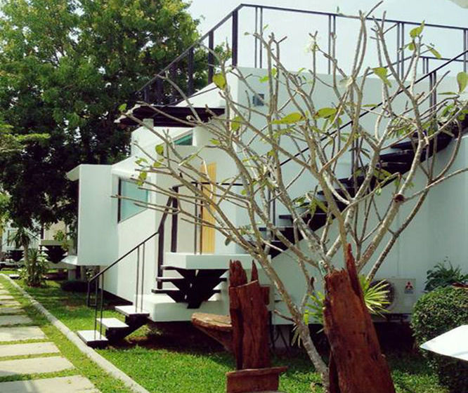 Hotel Cha-am Eco Camp 13