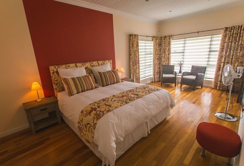 Bed and Breakfast African Tulip Guesthouse 16