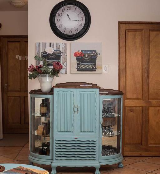 Pensión Aan De Bergen Guesthouse