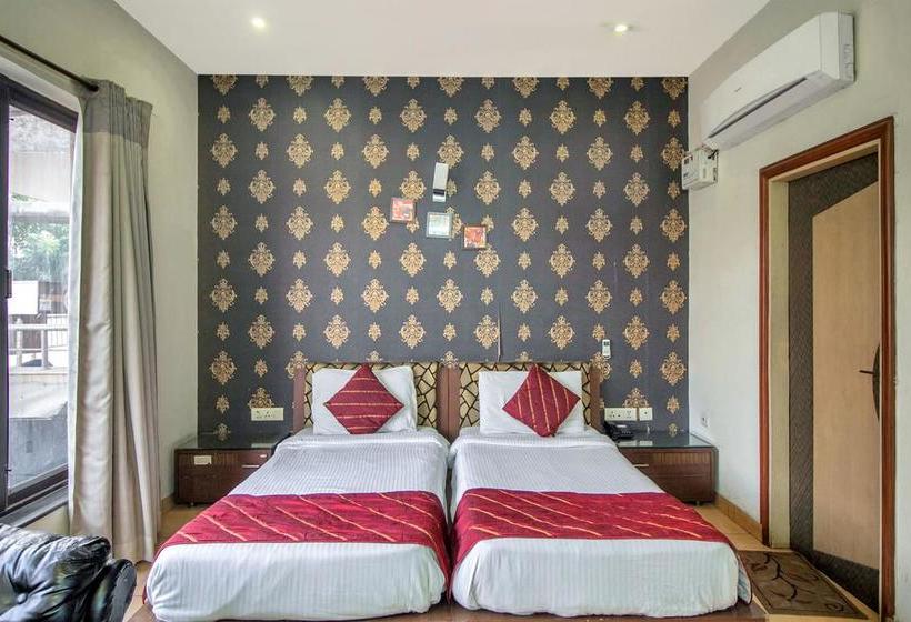 Hotel Oyo Premium Cyber Park Ii 5