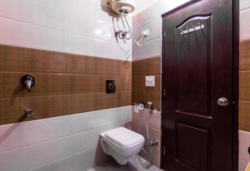 Hotel Oyo Flagship Artemis Hospital 11