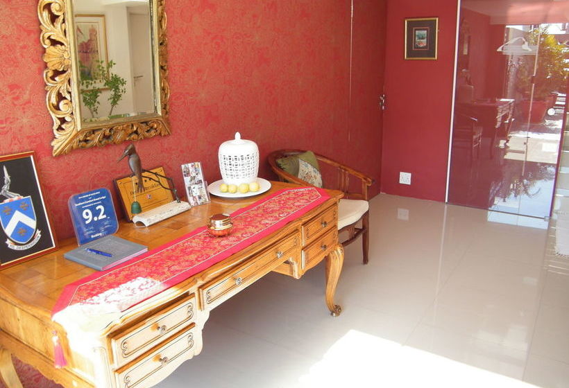 Bed and Breakfast Southern Comfort Guest Lodge 2