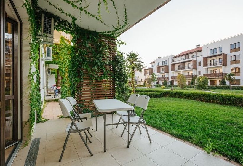 Imeretinskiy Aparthotel Parkoviy Kvartal 12