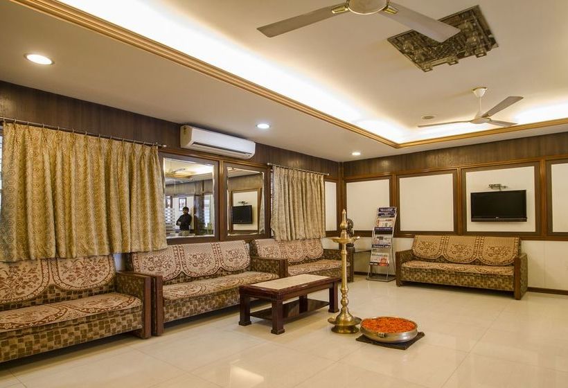 Hotel Oyo Rooms Sr Nagar Extension 8
