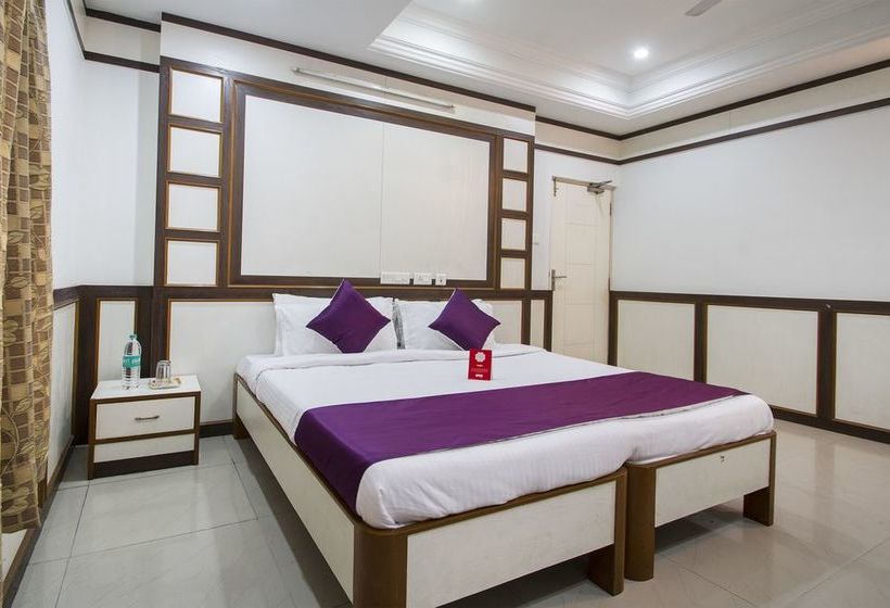 Hotel Oyo Rooms Sr Nagar Extension 9