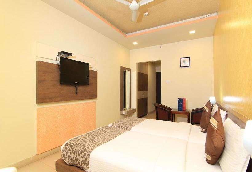 Hotel Oyo Premium Charbagh Lucknow 5